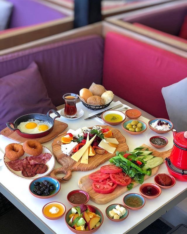 TheHungerrr's tweet photo. Hafta sonu kahvaltısı güzelliği diye bir şey var ❤️
🍳 Kahvaltı servisi hafta içi 12:00 hafta sonu 15:00'a kadar yapılmaktadır.
📍#Bulvar216
📍#Watergarden
📍#Gayrettepe
📍#HilltownAvm
📍#PiazzaAvm
📍#CassabaModern (Çok Yakında)
#istanbul #instafood #TagsForLikes #yummy #amazin… https://t.co/PPYKSZwlV1