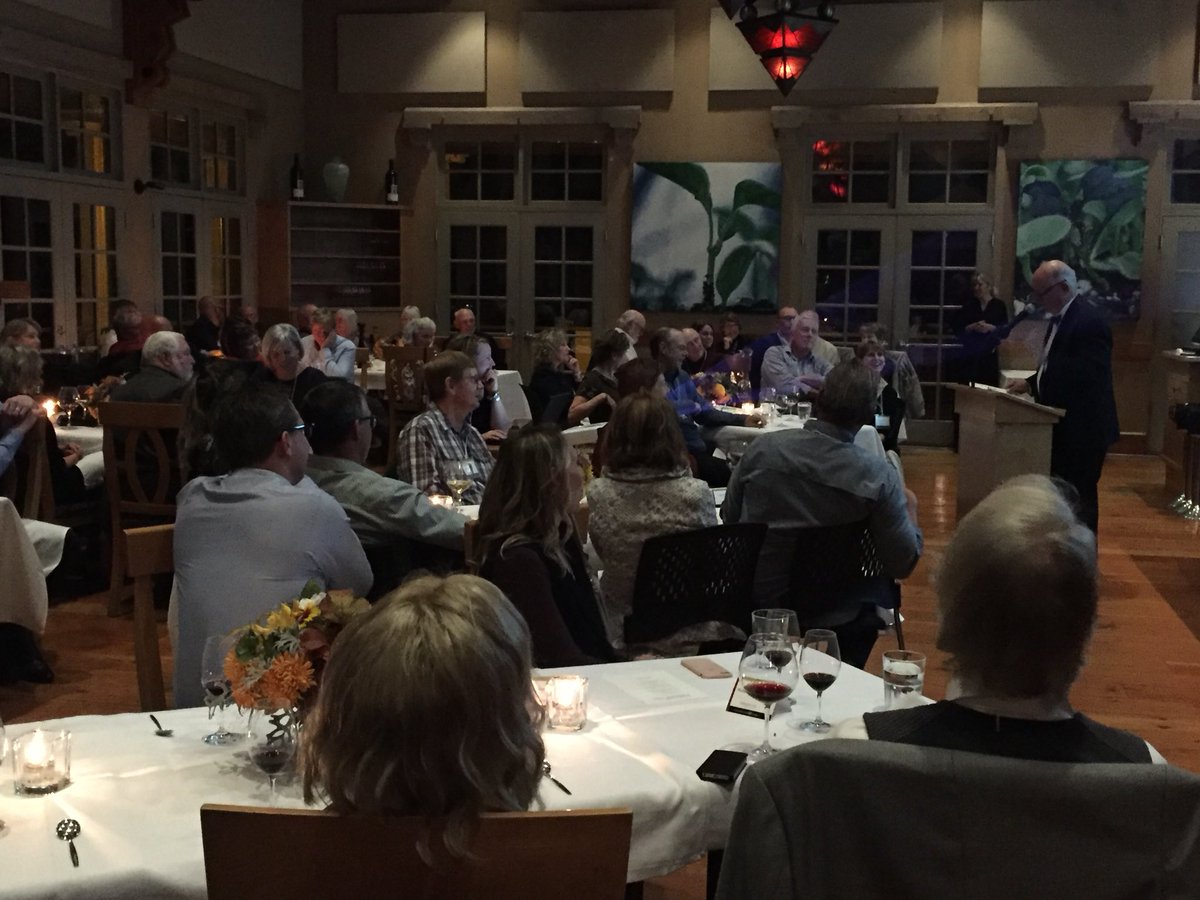 sonoraroom's tweet image. A special evening tonight as @BurrowingOwlBC celebrates their 25th Anniversary. Proprietor, Jim Wyse talks about those involved and making us who we are today! 😊 thank you #BCWine #uncorkthesun