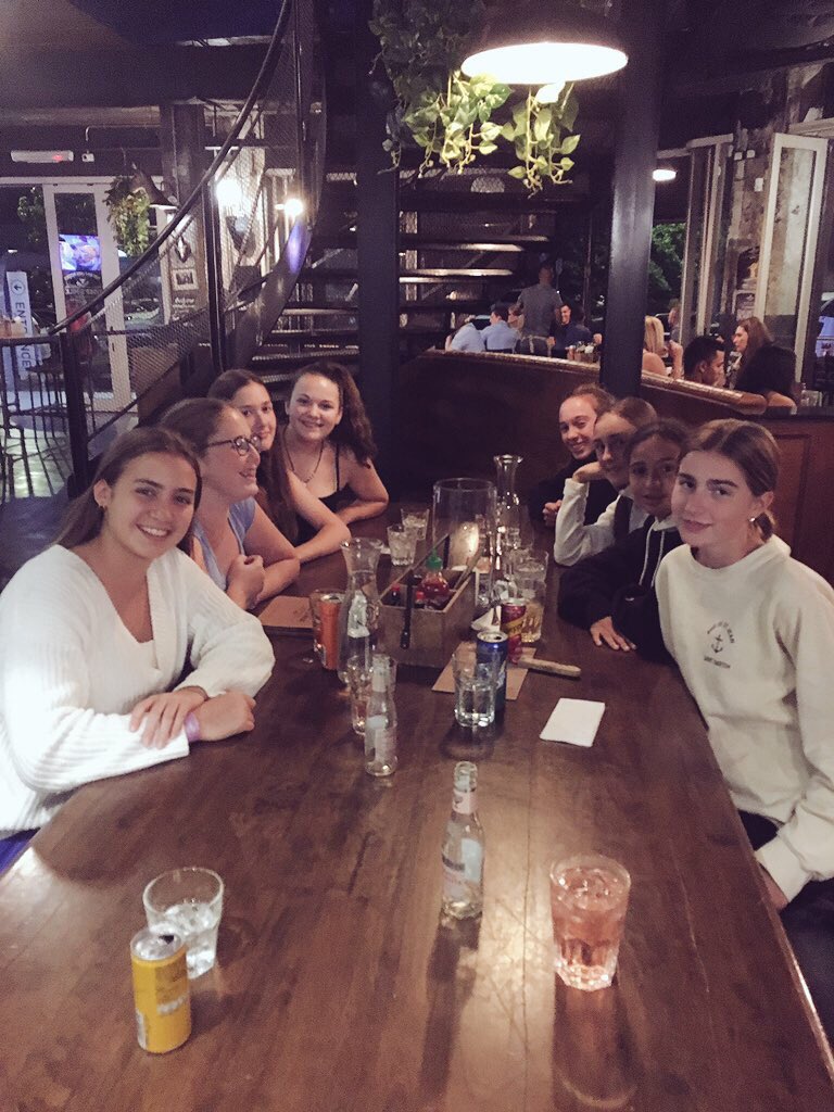 FHS_SW1_Sport's tweet photo. The girls enjoyed their evening meal at @TigersMilkZA Lynnwood. A musical evening with lots of signing along with the Karaoke singers π€ #couldbeachoirtour #toursongs #FHSontour #SouthAfricaTour2018 https://t.co/a3DNjizZyK