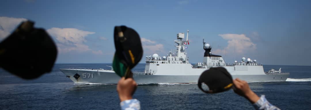 mykamarul's tweet photo. Tahniah KD @FsgKasturi kejayaan dalam #AMANYOUYI2018 dgn PLA Navy #DiplomasiPertahanan https://t.co/tcxg2bfrhW