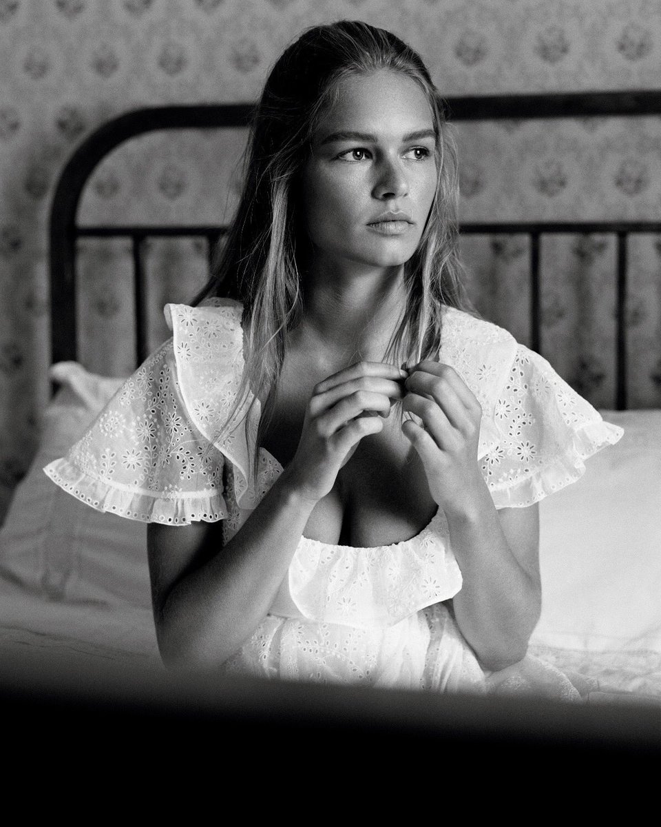 Twitter Anna Ewers naked (65 photos), Ass, Leaked, Instagram, braless 2015 Twitter Anna Ewers nude (11 foto and video), Tits, Hot, Feet, cleavage 2019