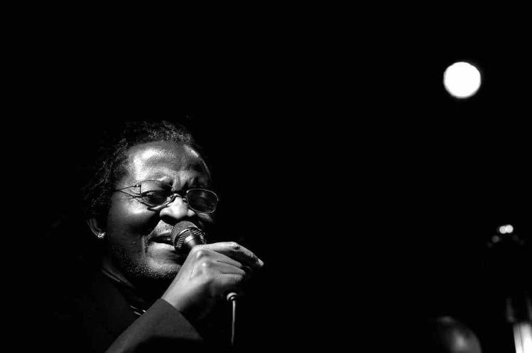Vocalist Andy Bey was born October 28, 1939.
#NowPlaying Dear Lord/from the album “Gary Bartz - Coltrane Rules” (2012) Personnel: Gary Bartz (alto saxophone), Andy Bey (voice), Renee Mclean (flute), Barney McAll (piano) and Others. youtu.be/7qEtLtdJSuI <a href="/YouTube/">YouTube</a> #Jazz