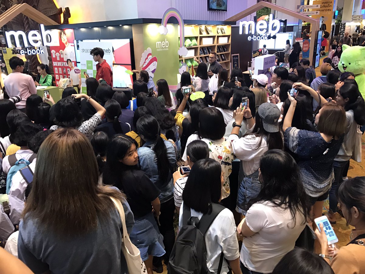 pixipe_official's tweet photo. มาร์คอยู่กับเราแล้ว #meb #pixipe บรรยากาศอบอุ่นมากๆเลยค่า
#pixipeXconversation
#มาร์คมีน
#marnikaz
#มาร์คเป็นลูกชิ้น
#TUSexyBoy
#conversationthailand https://t.co/fjNIKRRE3B