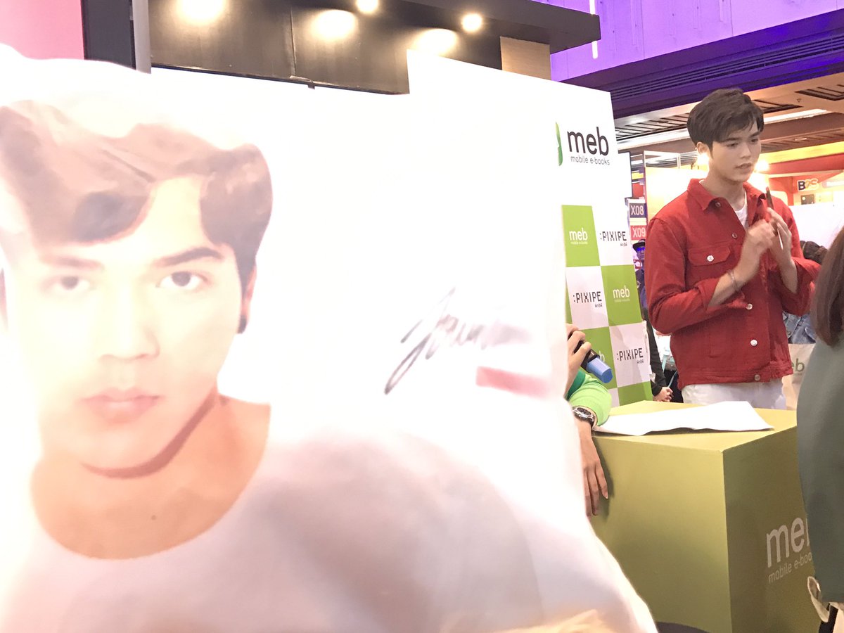pixipe_official's tweet photo. มาร์คอยู่กับเราแล้ว #meb #pixipe บรรยากาศอบอุ่นมากๆเลยค่า
#pixipeXconversation
#มาร์คมีน
#marnikaz
#มาร์คเป็นลูกชิ้น
#TUSexyBoy
#conversationthailand https://t.co/fjNIKRRE3B