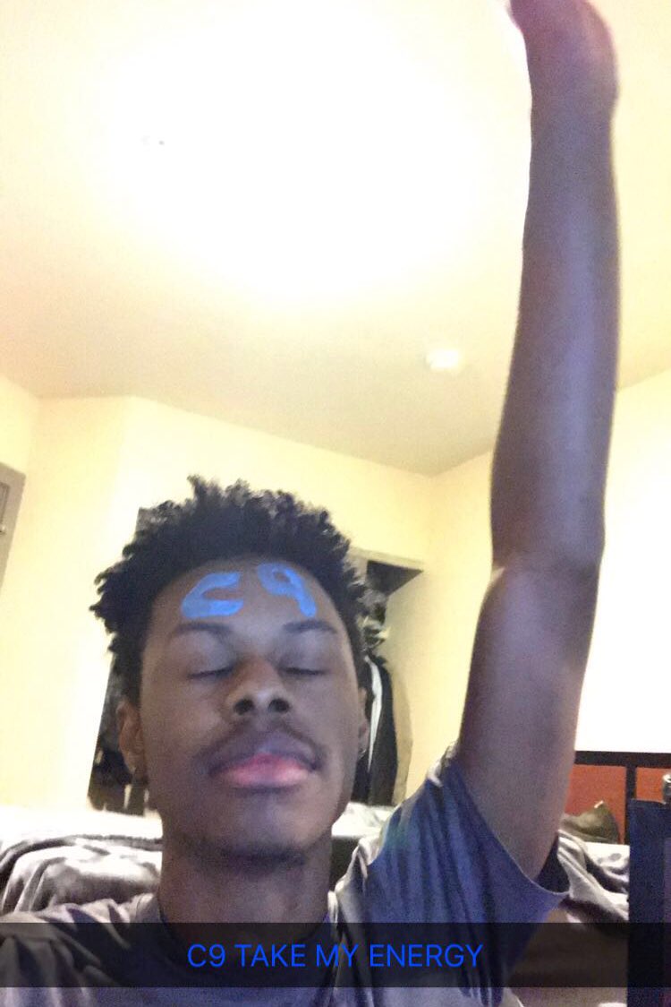 Mr_Bwash's tweet photo. Cloud 9 Take my energy!!!#SupportC9 #C9WIN https://t.co/F7q1Etd9kT