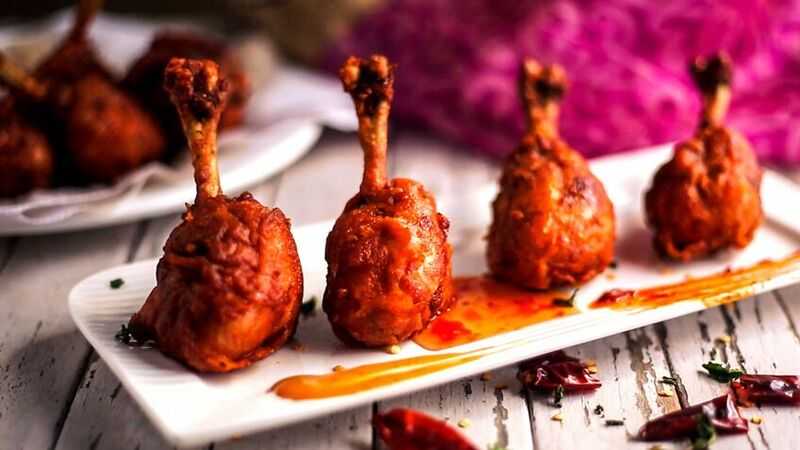Final post for National Curry Week. We're ending the week by celebrating with these succulent and impressive chicken lollipops.

Tip: we've done the hard work you and prepared the seasoning mix for you: bit.ly/2NFT8EE

Keep calm and curry on!

#NationalCurryWeek
