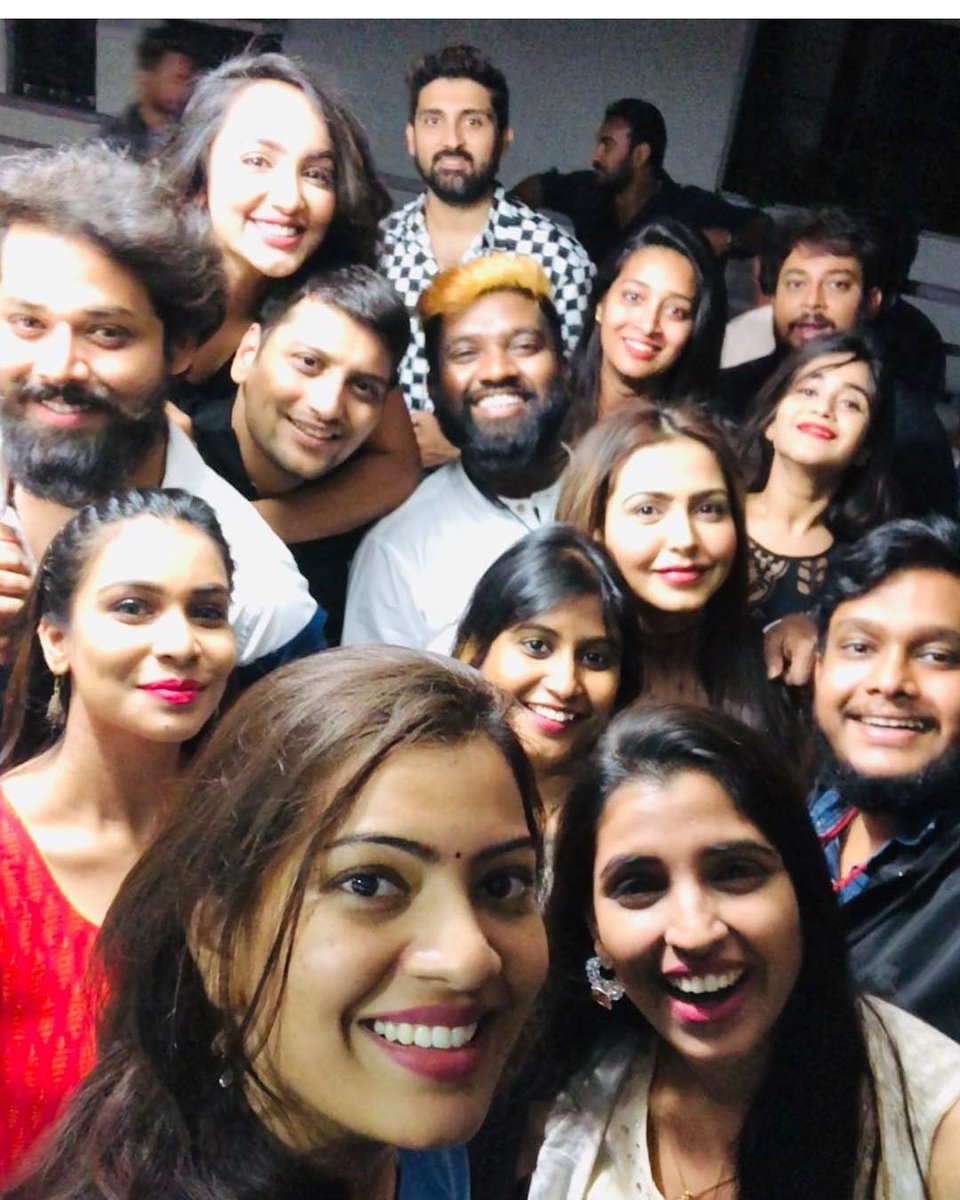 FansGeetha's tweet photo. BB2 team at one place..... Happie 2 see u oll at one place 😍😍😍💖💖💖😍😍😍 #geethamadhurifans https://t.co/mCUuZbdh1X
