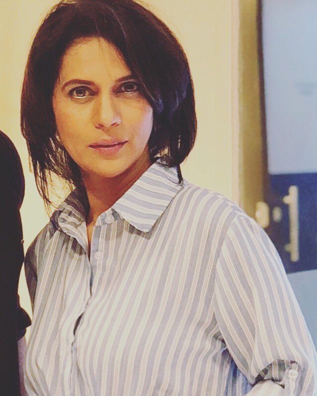 pariartsproduc1's tweet photo. #producer @pariartsproduc1 
#ParinitaSrivastava https://t.co/CXGigTtz6A