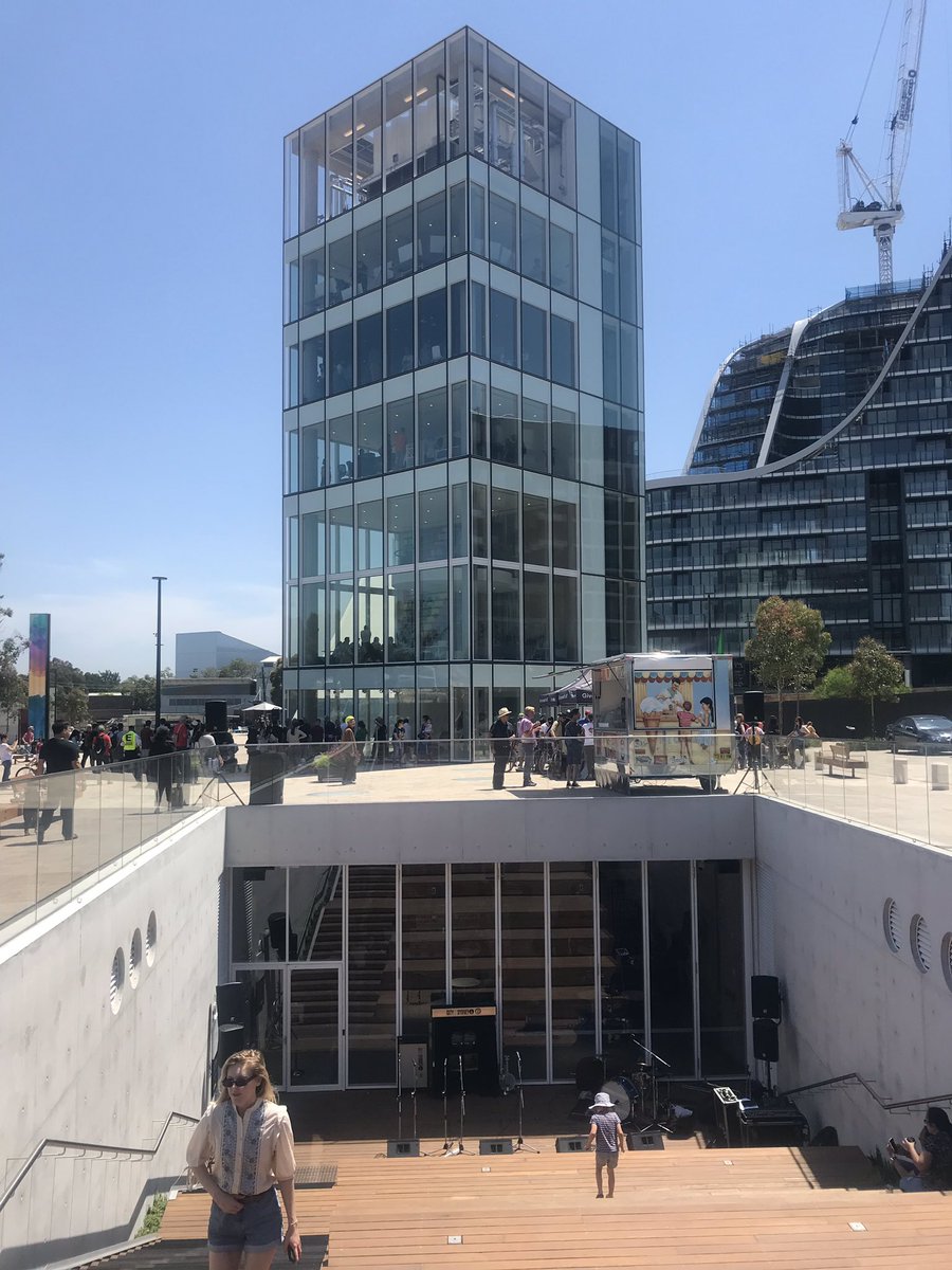 CultureScouts's tweet photo. Hooray it’s officially opened. Green square library @cityofsydney #seesydney https://t.co/01vCEXeGCZ