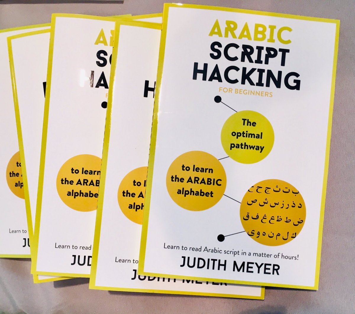 TYOpenRoad's tweet photo. Listening to @GermanPolyglot talk about how to learn any exotic script @polyglot_confer - you can pick up a copy of #ArabicScriptHacking on the #TeachYourself stand, ask any questions and get it signed in the first break #PolyConf18 https://t.co/67T3jGxYJ2