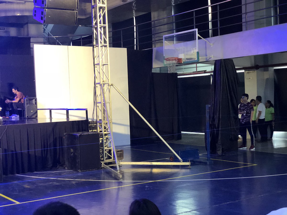 Alco_Guerrero's tweet photo. Nakikita niyo yung bisor? Hehe!

#MAYMAYDreamTourPampanga https://t.co/UC0Ka7t73j