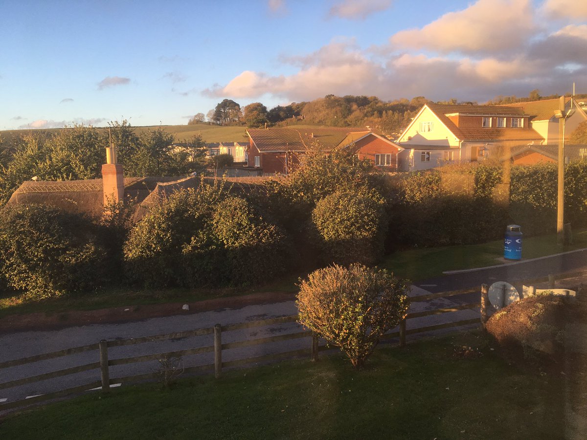 cjknight65's tweet photo. Today’s morning views more bright lights in the sky https://t.co/9UueteQ6vN