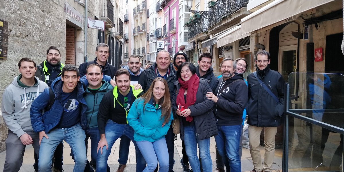 andreuibanez's tweet photo. Chao Burgos, ha sido un gran #DevFest18 #DevFestBur https://t.co/dfxugBQkOW