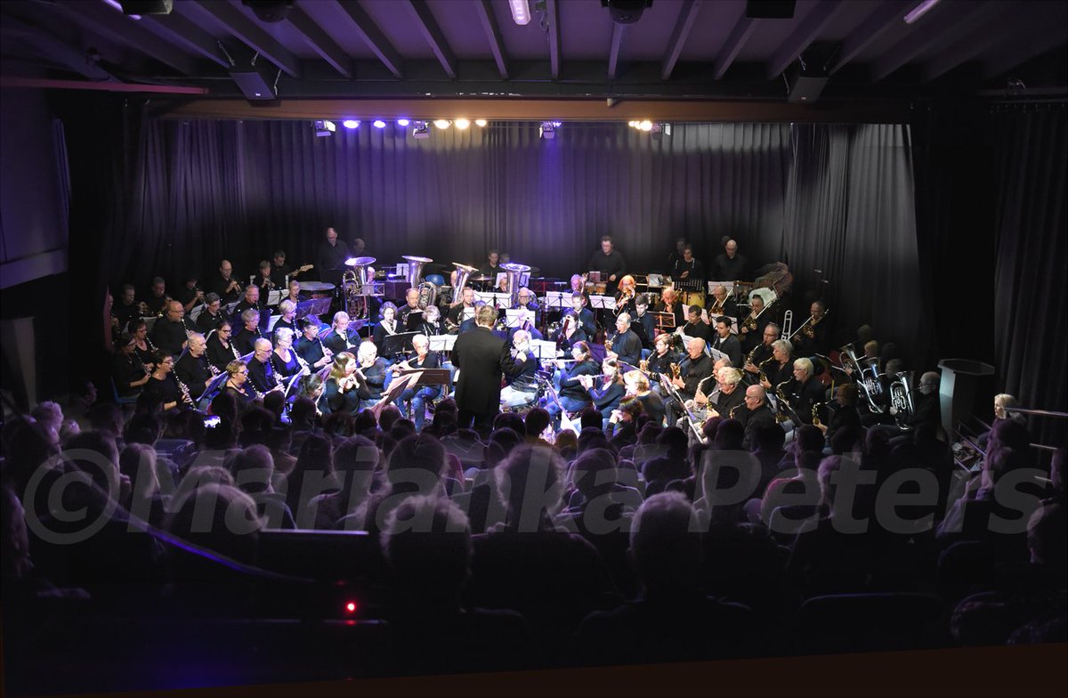 Gisterenavond hebben <a href="/PionierGouda/">De Pionier Gouda</a> en <a href="/caeciliagouda/">Sted. Harm. Caecilia</a> letterlijk het leven in de <a href="/DeTheaterbakke1/">De Theaterbakkerheij</a> geblazen.