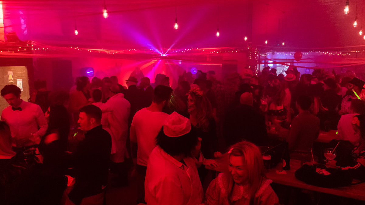 CottonCFest's tweet photo. Fantastic night at @DonkeystoneBrew for our Halloween party! Thanks for heading down and making so much effort with your outfits 👻

📸 : @MaxJPix https://t.co/lzTAksapCC