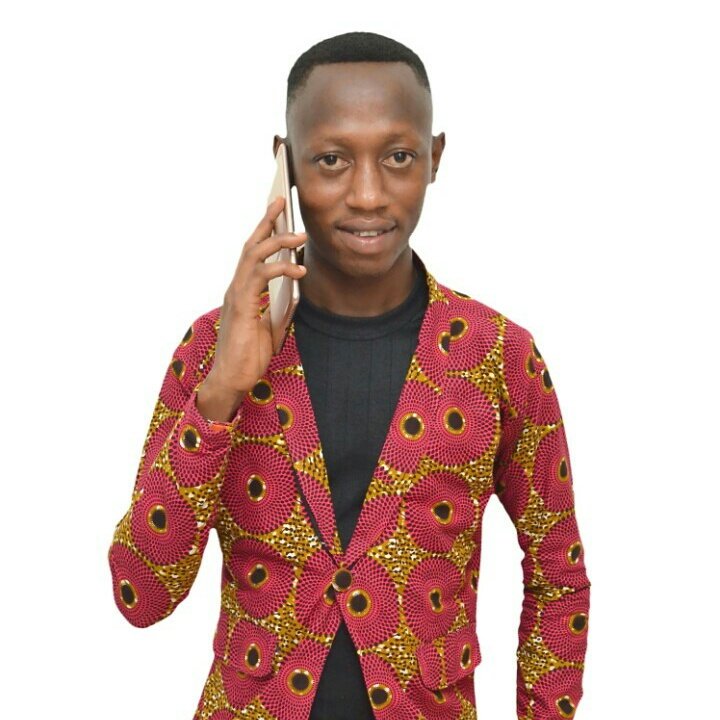 RealestBlogger's tweet photo. #NewProfilePic https://t.co/lAMVUy5XtG