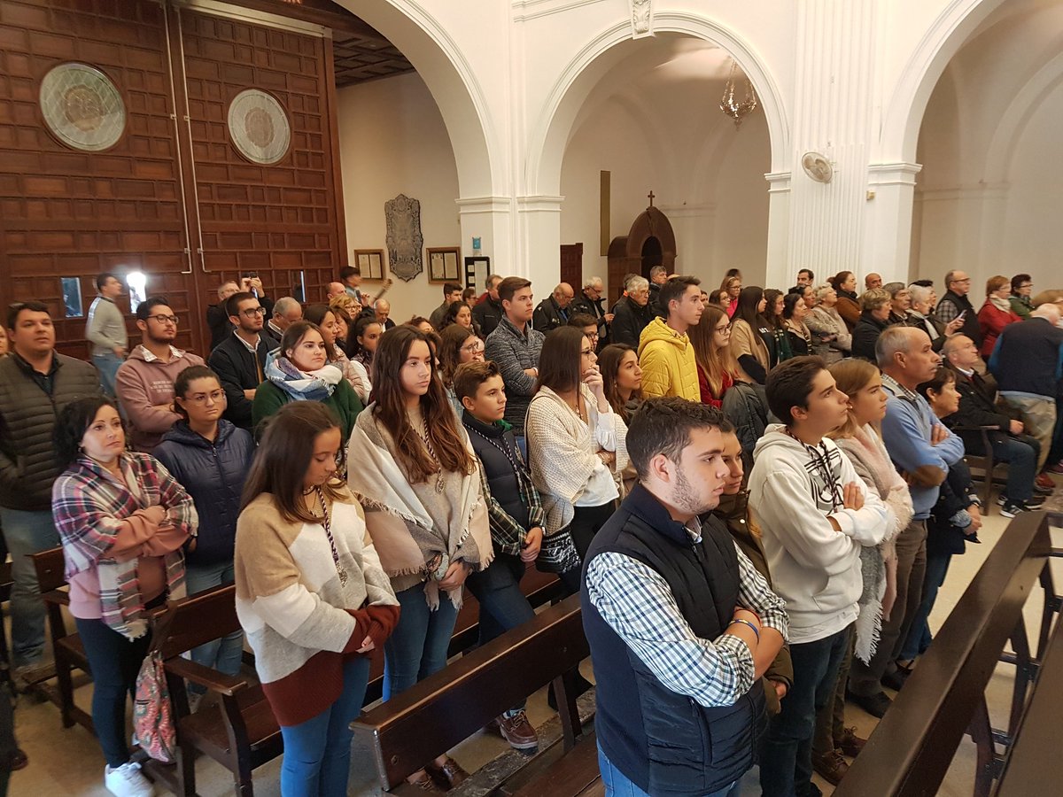 consejosanfdo's tweet photo. Los jóvenes cofrades de San Fernando participan de la eucaristía en la Ermita del Rocío de las 10 de la mañana junto a la filial de Alcalá de Henares. https://t.co/P1mxJRsGLU