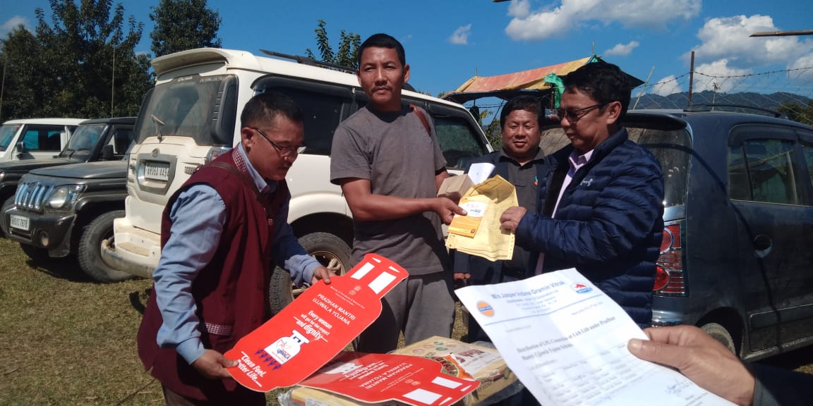 DistLower's tweet photo. Sarkar Aapke ke dwar pe at remote Lichlith, Pistana circle, Lower Subansiri. #CMO #dipr https://t.co/pJayPJ1BKg