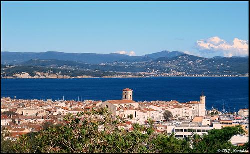 BotVilles's tweet photo. ✪  BATTLE
RT pour La Ciotat (13 Bouches-du-Rhône)
Like pour Châtellerault (86 Vienne) https://t.co/FWESwpSgiU