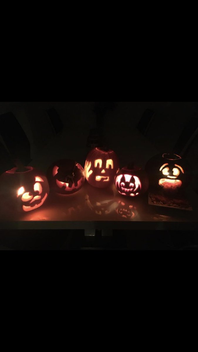 CJackson___'s tweet photo. 🎃  🎃  @Andy_G_Bradley I’ve found another way to avoid a photo 👌     🎃  🎃 https://t.co/D5hxb5f7ZF
