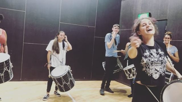 O7Drumproject's tweet photo. Finish the weekend drumming!
Get of your lazy Sunday and join us @ukcca for a free class!
@o7drumproject 
#luton #dunstable #bedfordshire #drums #percussion #dancewithdrums #lutontown #workshops https://t.co/H36hK4Hiya https://t.co/bE2BMV7Aen