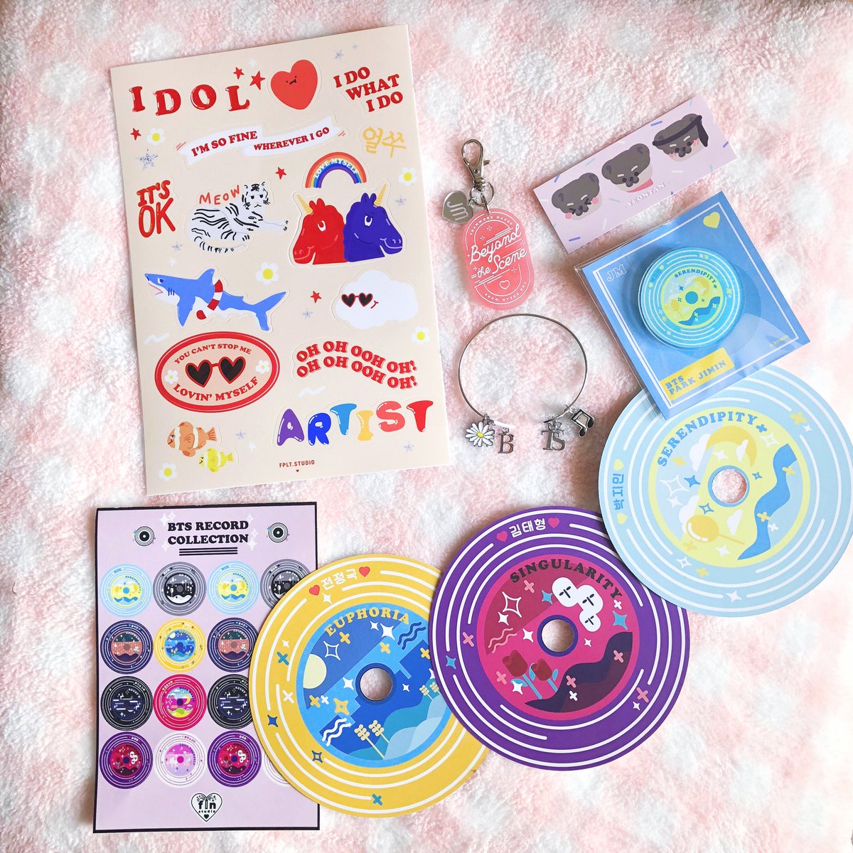 LunarClubMade's tweet photo. ร่วมไอเทมที่ได้จาก #FandomFairSS2 
น่ารักน่าเลิฟทั้งนั้นเลยค่ะ  ☺️ 💜 💜 💜 
#fpltreview #finรีวิว #justawakereview

ตามไปช้อปกันได้ที่...
👉🏻 @fplt_studio 
👉🏻 @fin_studio 
👉🏻 @youjustawake 

#ตลาดนัดรวมด้อม #ตลาดนัดรวมด้อมSS2 https://t.co/oGDIMHlJ4U