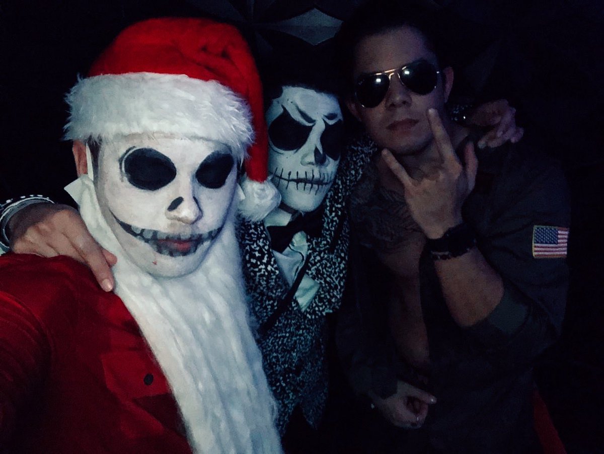 brian_villan's tweet photo. Twitter saw it first. Happy Halloween. 💀 #Apocalypse @MillerLiteGuam https://t.co/xxS727OxzQ