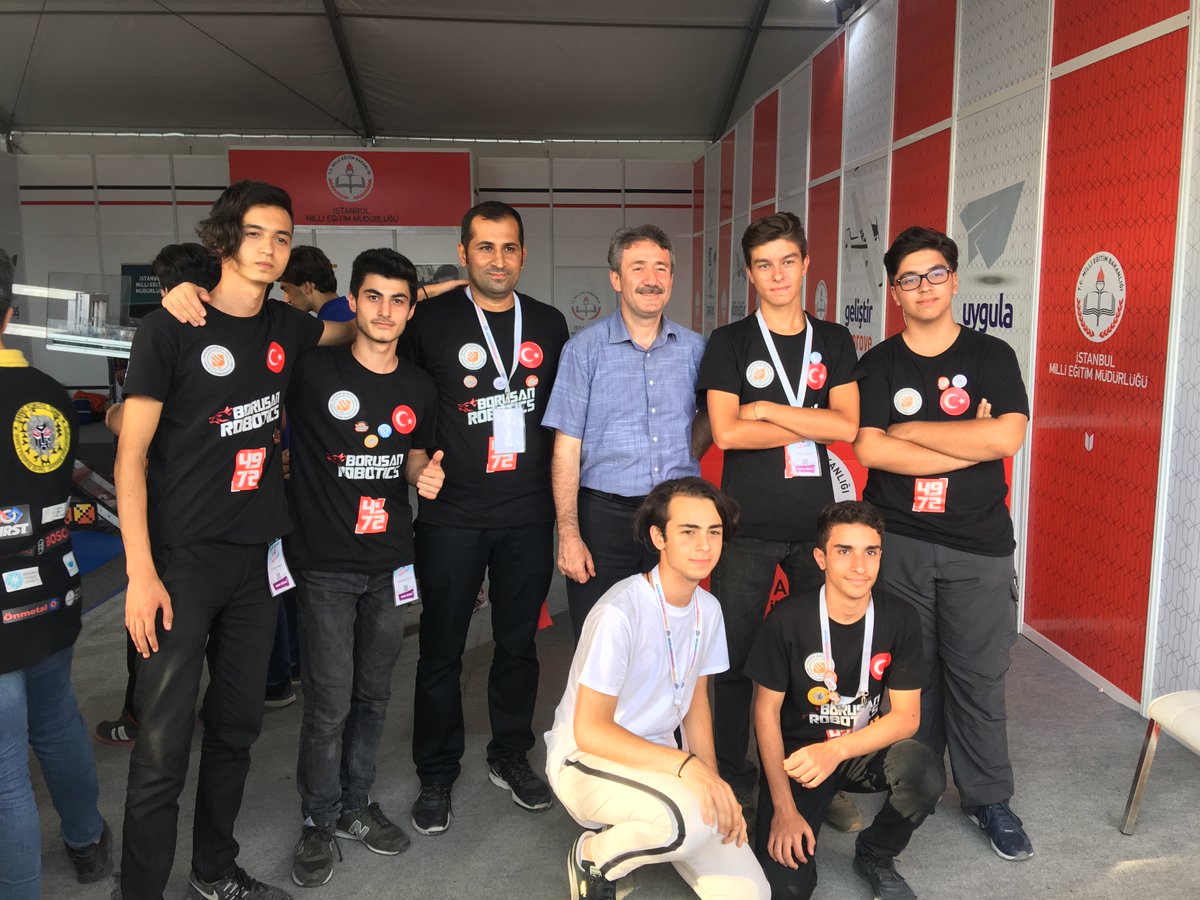 BorusanRobotics's tweet photo. @memleventyazici Levent Bey; 
Sizinle Teknofest kapsamında konuşma fırsata yakalamıştık.Katıldığımız FRC yarışmasının İstanbul ayağında en iyi robot tasarım ödülünü aldık.Şimdi ki planımız ise Amerika bölgesindeki yarışmaya katılmak. Bize yardımcı olursanız çok sevinirz. Sağolun. https://t.co/2Qd1PXWGtO