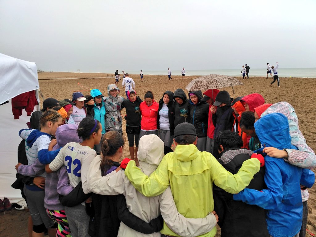 bravasultimate's tweet photo. Les noies de Cremas guanyen el seu darrer partit als #EBUCC, 12-8, lluitant contra el fred i la pluja a les platjes de #Castelldefels, assolint la 7a plaça a #Europa.
Enhorabona!
@cebllob
@UCECcat
@AjCastelldefels https://t.co/YBa3z6fIfY