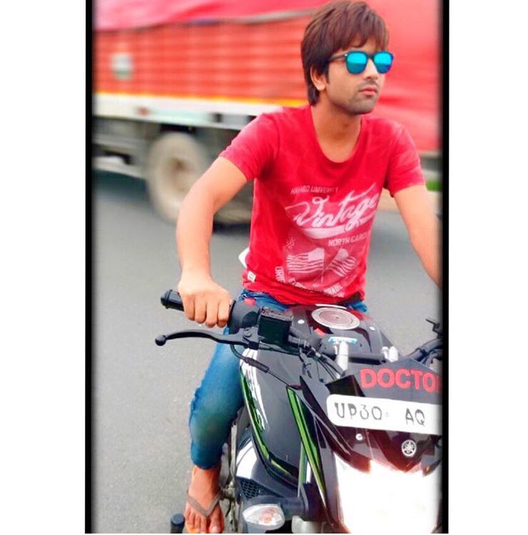 Frkfarhankhan10's tweet photo. #actiontym https://t.co/QSfYo5sfex