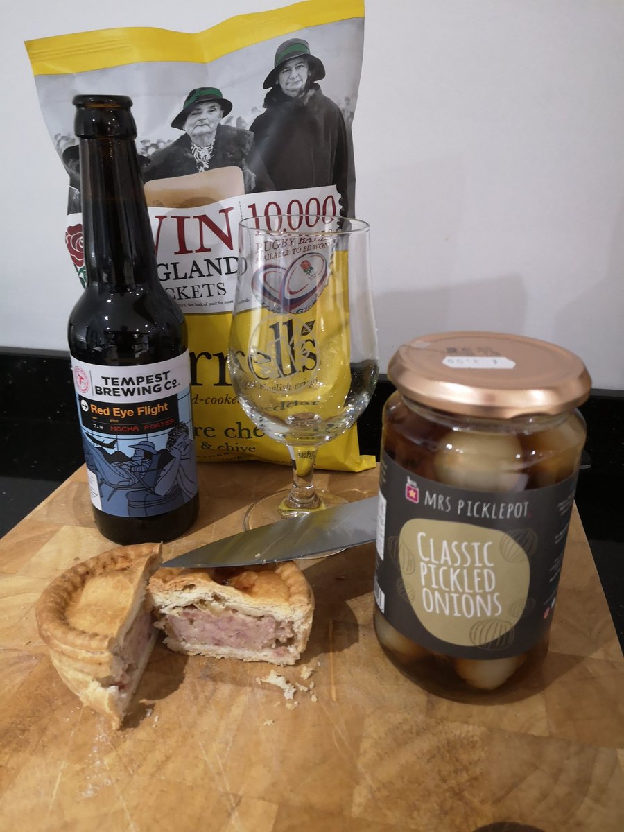 andygraham1971's tweet photo. @SundayBrunchC4 with the family being away for a week, dad has the house to himself, this is what is making me happy https://t.co/HyiwmCtXoq