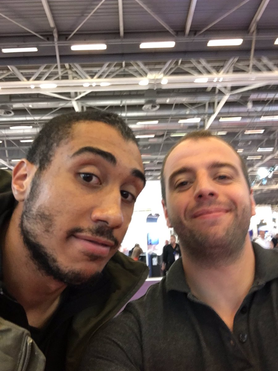 Lain1Martin's tweet photo. Du beau monde à Réeduca. @kongo4real MMA fighter et Jimmy Vicaut https://t.co/h9BlHEGwnM