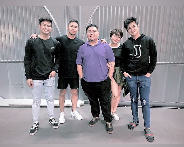 AnjoholicsILO's tweet photo. #AngHenerasyongSumukoSaLove https://t.co/6cJA1FMD1Y