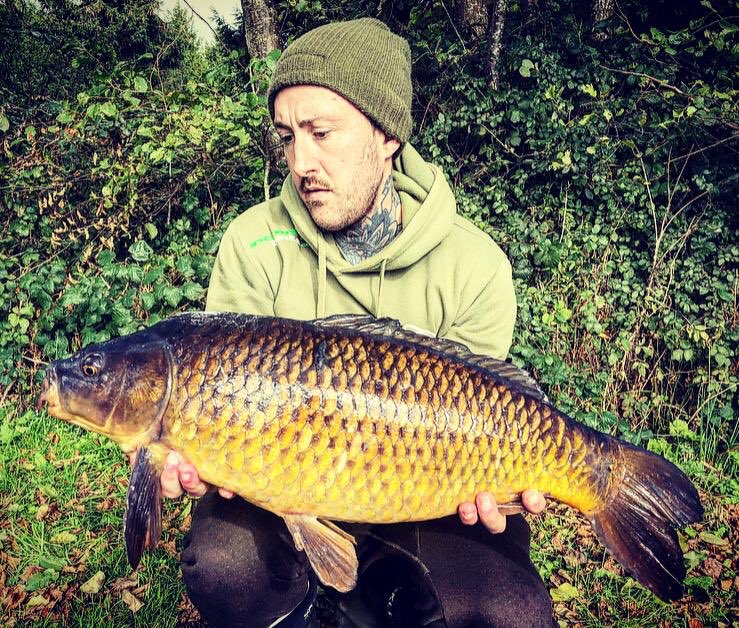 Increditackle's tweet photo. Team member bobby has been out testing the new pva bags and is made up with this dark old common. #comingsoon #pvabags #solidbags #incredibletackle #termanaltackle #fishingtackle #fishing #carpfishing #common #carp https://t.co/s1rGVOkkBs