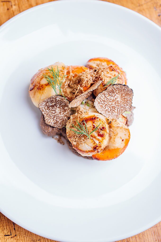 The_Heathcock's tweet photo. King Scallops, Button Mushroom, Smoked Bacon &amp; Monmouthshire Truffle... #eatseasonal #eatlocal #eatwelsh https://t.co/x5PHbQNv0b