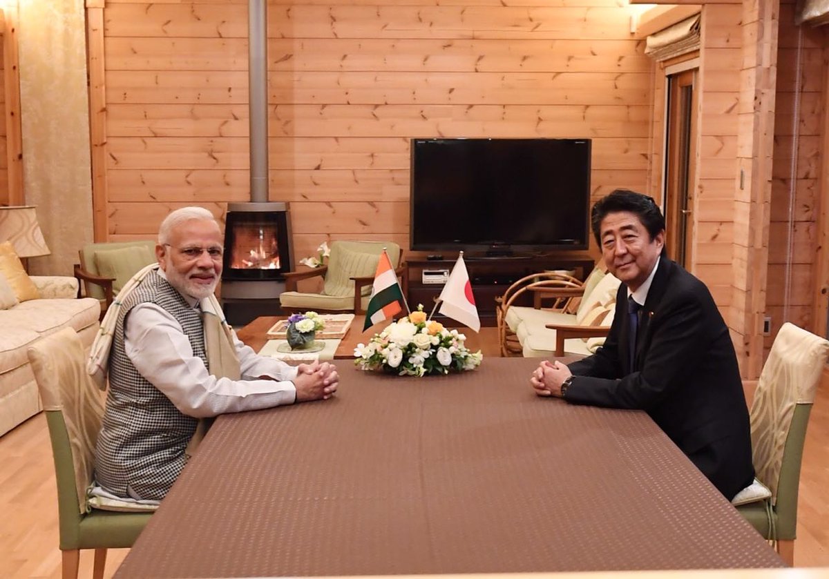 dna's tweet image. #ModinJapan Japanese PM Abe just bestowed a rare honour on PM Modi - find out what

dnaindia.com/india/photo-ga…