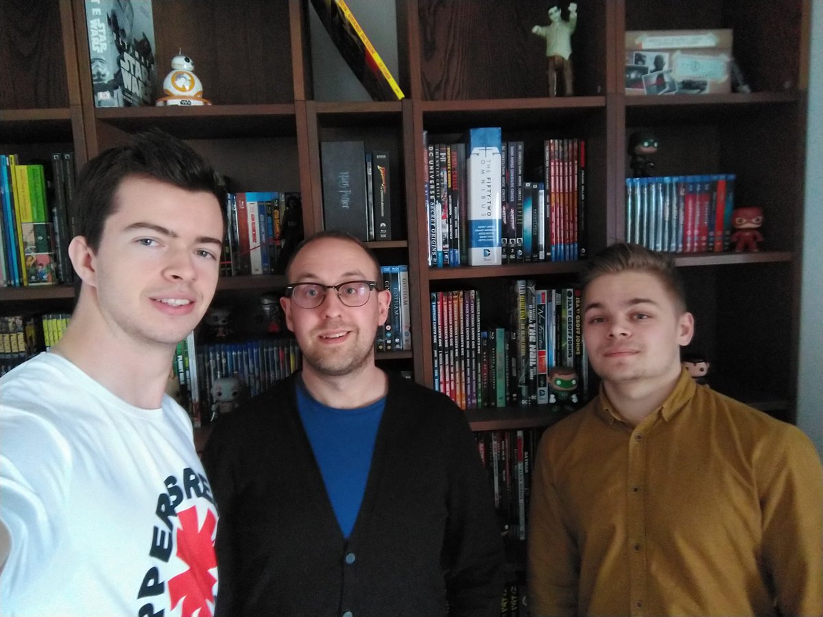 PodenPint's tweet photo. We bevinden ons in Tessenderlo, thuishaven van topsporters als Tia Hellebaut en Yannick Thoelen. We praten met de man die geen fluit geeft om alle sportieve mensen maar wel om alles wat met popcultuur en games te maken heeft. Maak kennis met @mbaeten. 
https://t.co/gcJD6eRuyY https://t.co/s9tLW4QLbe