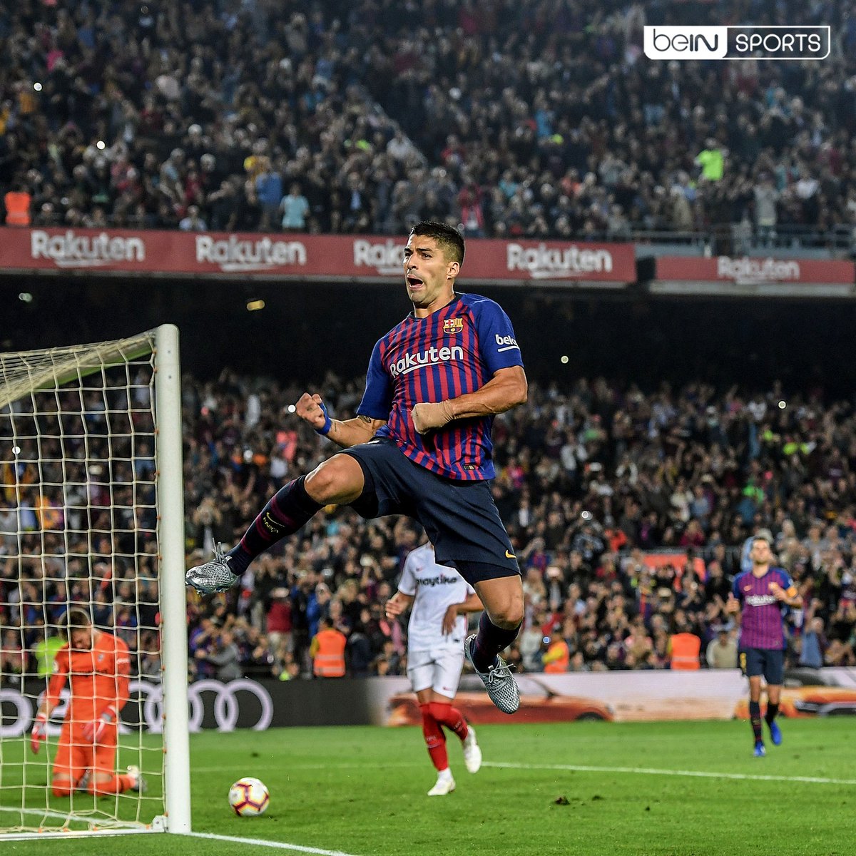 beINSPORTSid's tweet photo. Match reminder @LaLiga Jornada 10! | 📺 beIN SPORTS 2

Minggu (28/10)
Girona vs Real Betis, Pkl 17.55 wib

BIG MATCH! ElClasico
BARCELONA 🔴🔵 vs ⚪⚪ REAL MADRID, Pkl 22.10 wib

Buat arek Suroboyo, jangan lupa buat ramaikan #NobarElClasico di @sutossurabaya yah ! #beINSPORTSID https://t.co/aJF5Ofk1YJ