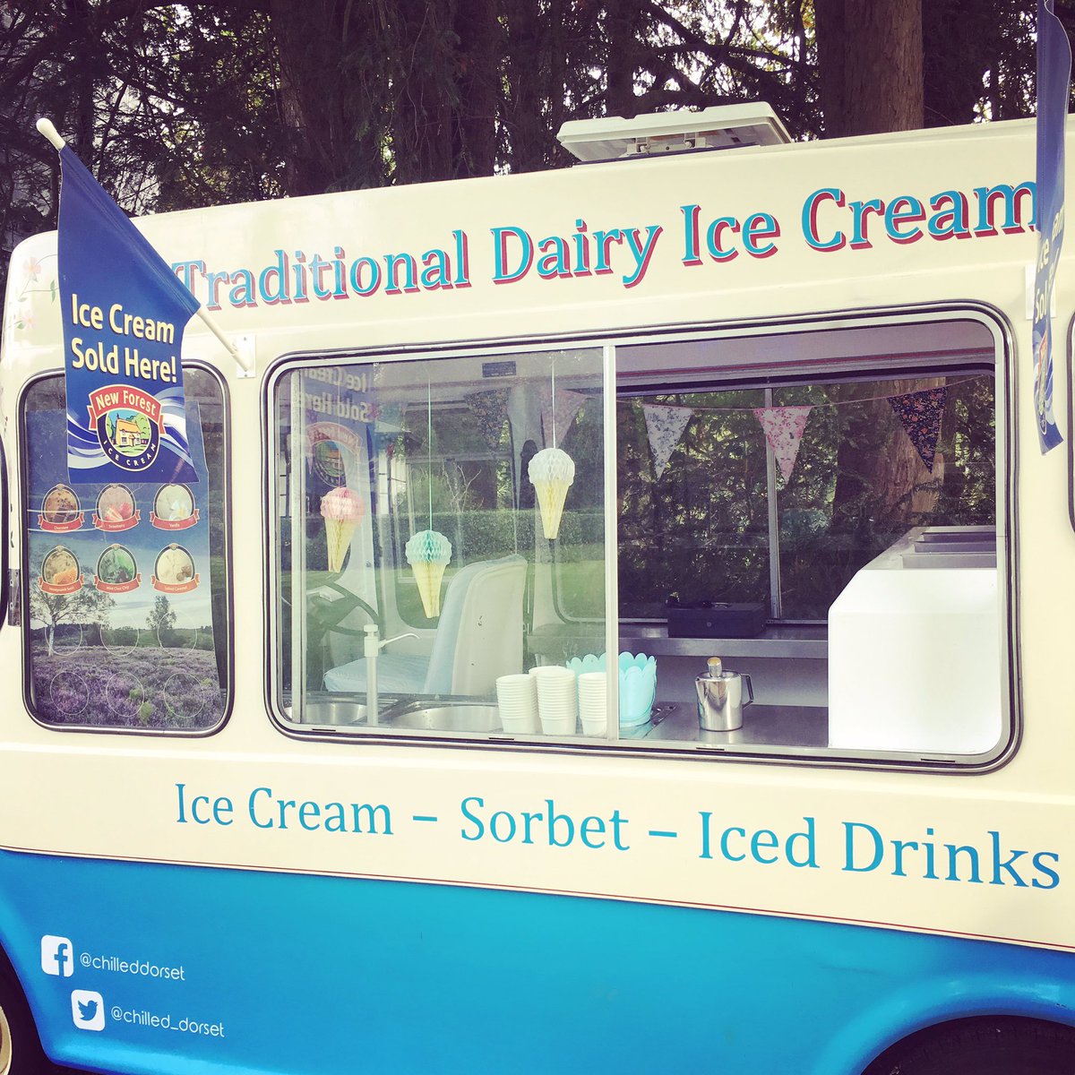 Ice cream in October?! WHY NOT 🍦Find Rosie at <a href="/TheLarmerTree/">Larmer Tree Gardens | Wedding & Event Venue | UK</a> for their Spooktacular event!! 👻🎃☕️🍦