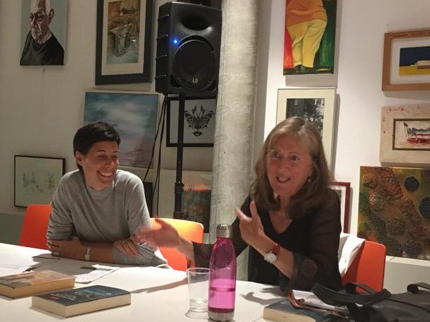 AlberoAnd1's tweet photo. Nueva presentación de mi novela La corte de de las  estrellas.  Esta vez  en Palafrugell.  Fue un  encuentro muy agradable. Hablamos de historia, de literatura, de  ciencia y de personas que buscan su propio camino, como los  protagonistas de mis novelas, como todos nosotros. https://t.co/l1ASG1tCzG