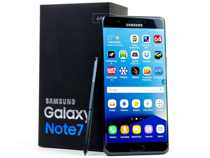 Lozi_Daddy's tweet image. We have officially phased out anything below GALAXY S7, note 7 &amp;amp; iPHONE 7 on the list of Samsung &amp;amp; iPHONE users.

From now going forward; when we say Samsung &amp;amp; iPhone users we mean the 7th generation flagships going above. 

RIP galaxy NOTE 7! 
#iPhoneUser
#SamsungUser