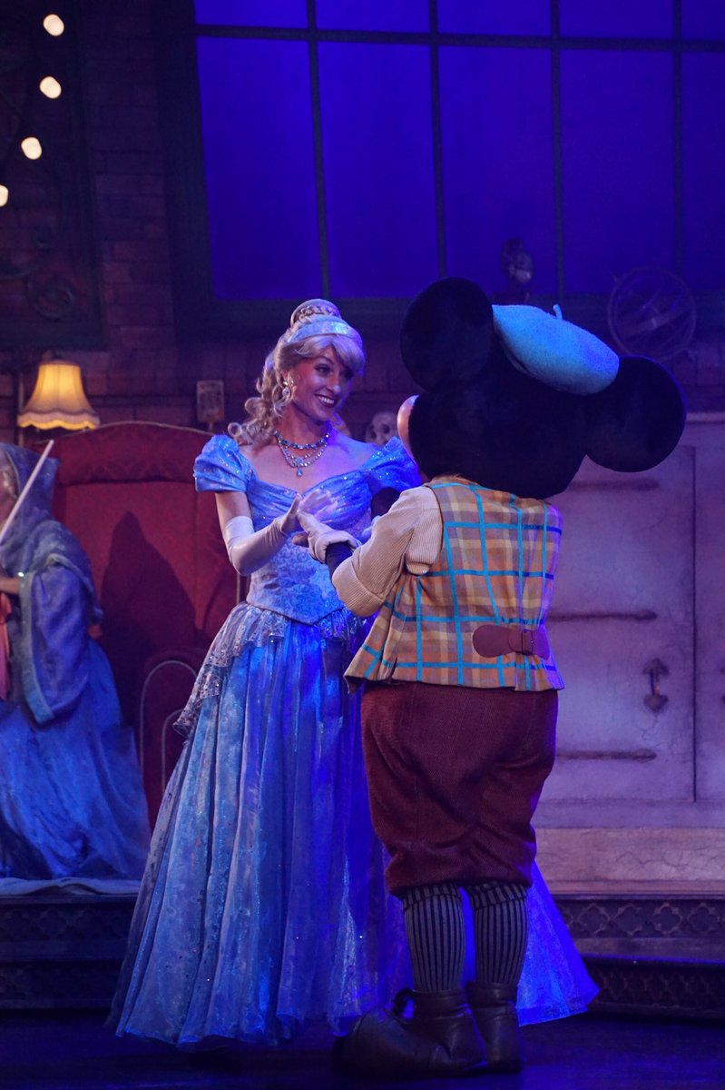 joyceadventures's tweet photo. This is so cute ❤️ #mickeymouse #mickeydisney #mickey #disneymouse #mouse #disneyland #cinderella #disneylandparis #disneyparis #disneyparks #disneylandpark #disney #disneyphoto #waltdisneystudiospark #mickeyandthemagician #disneyshow #disneyland #adreamisawishyourheartmakes https://t.co/yKMfykCFbc