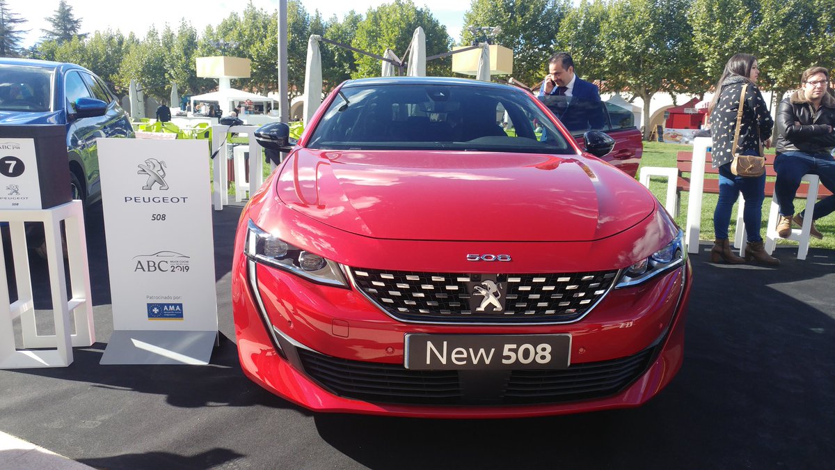 Todo listo en el <a href="/HipodromoMadrid/">Hipódromo de La Zarzuela</a> para el pistoletazo de salida del #PremioABCMejorCoche2019  abc.es/motor/reportaj…