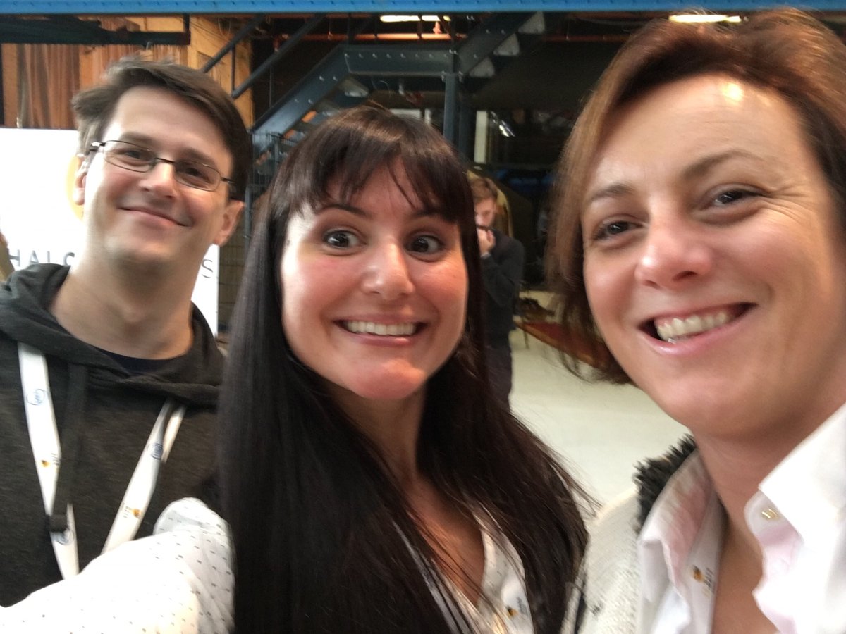 VrischVR's tweet photo. #VRDays2018 was unforgettable in so many levels. Firstly, because of the excellent content curation; secondly because of the cozy atmosphere; and, last but not least, the friendmaking that went on beyond networking ;) #VirtualReality #vrisch #VRVienna #VRGraz https://t.co/b67NYhlde5