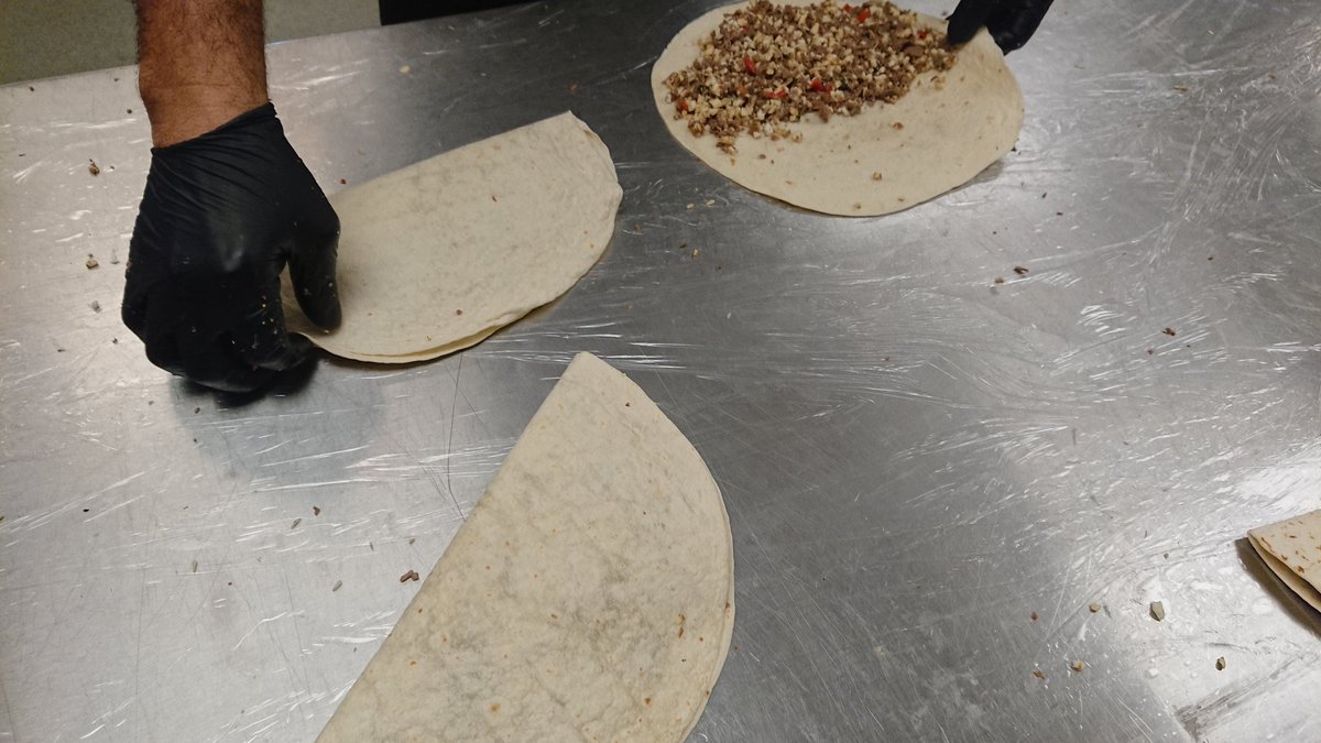 PrimetimeGrill's tweet image. One of today's specials is our Philly Cheesesteak Quesadilla. Here's how it looks from preparation to completion #Cheesey #Philly #Cheesesteak #phillycheesesteak #steak #Chicken #Chickenwings #football #NFL #Tailgate #Brat #chickenandwaffles #Nachos #PulledPork @AZCardinals