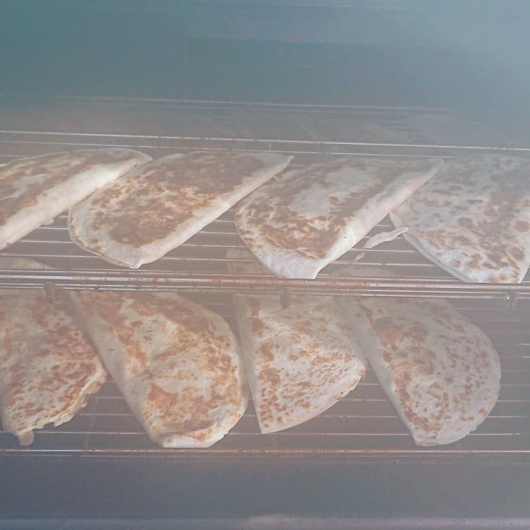 PrimetimeGrill's tweet image. One of today's specials is our Philly Cheesesteak Quesadilla. Here's how it looks from preparation to completion #Cheesey #Philly #Cheesesteak #phillycheesesteak #steak #Chicken #Chickenwings #football #NFL #Tailgate #Brat #chickenandwaffles #Nachos #PulledPork @AZCardinals