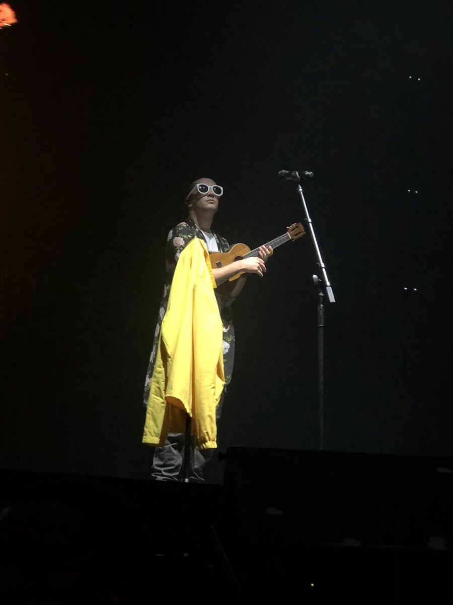 queenftheniners's tweet photo. I did travelled from Montreal to camp in the rain and cold but I’ve seen the men that saved my life. I would not be able to type this right now without them. After almost 5 years of waiting I finally saw the two persons I held onto. I’m so thankful for them #BanditoUniondale https://t.co/GglGsnowKd