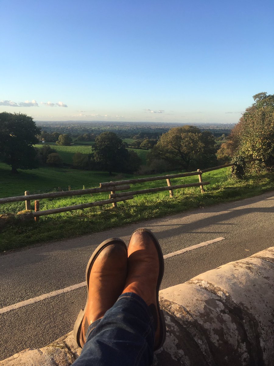 Start of the working week, the next 5 days have a lot to live up to!! 😊