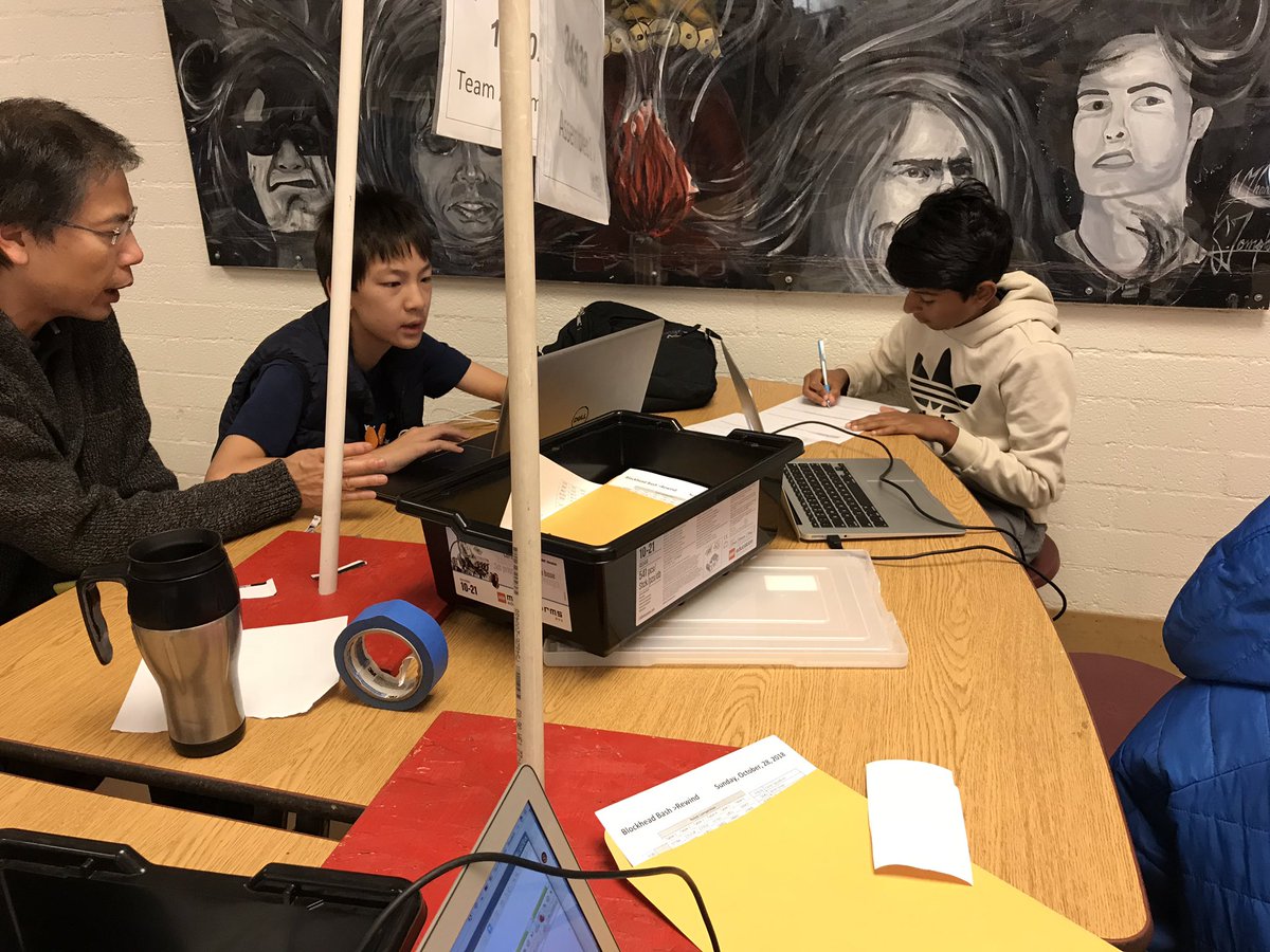 johnyen's tweet image. Innovation, discovery, inclusion, impact, teamwork, and fun! The core values of the First Lego League robotics program. Values to be shared in all aspects of life and work. Go Team Assembled, Poly’s Middle School robotics team!! #polysolves