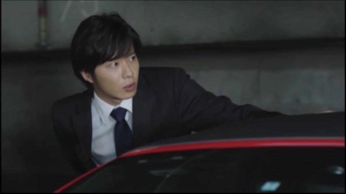 みかちん改 蛇のひと 10年27歳 永作さんに 田中くん と呼ばれる圭くん 西島さん演じる今西の 過去を辿っていくストーリーに良い味を出してる役柄でした 永作さんも西島さんも魅力的で不思議な世界観 良かった 最後のピアノの音色が印象的だった 地